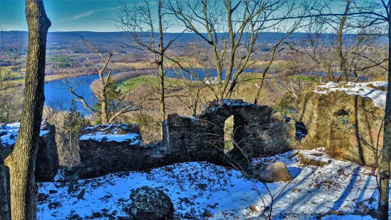 Mount Tom State Reservation