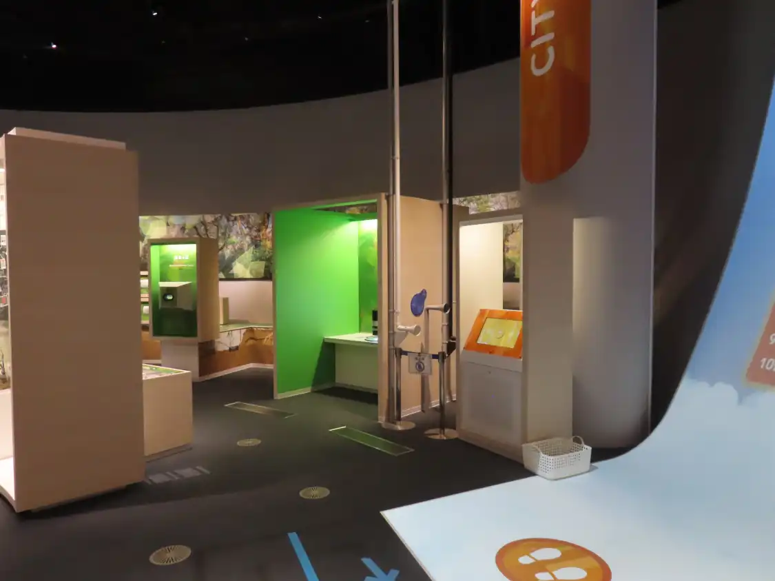 Các khách sạn gần Weather Science Museum