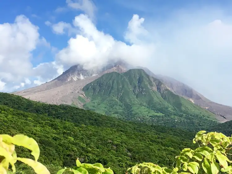 Montserrat Volcano Observatory附近的飯店