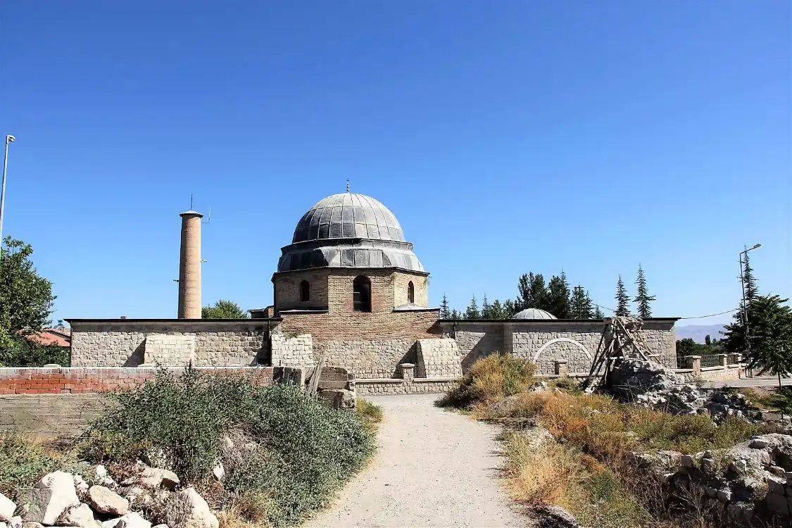 Отели рядом с достопримечательностью «Battalgazi Grand Mosque»