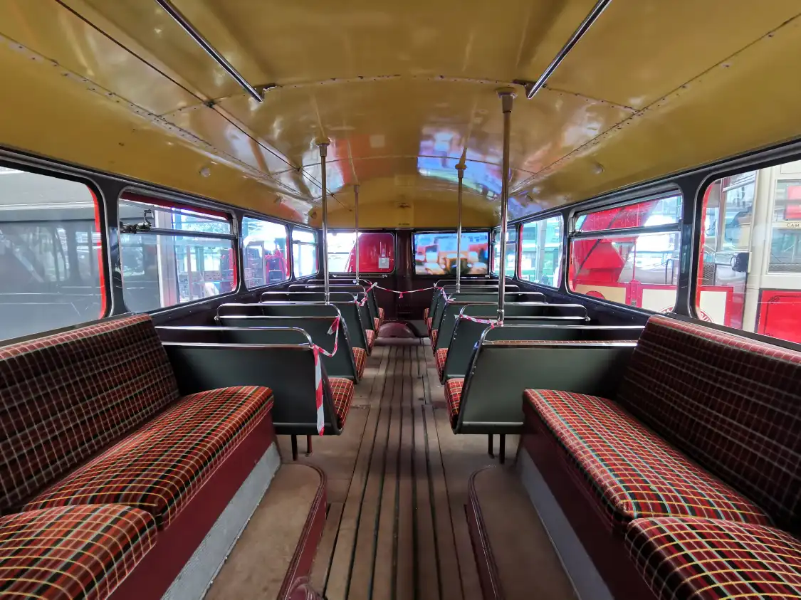 Hotel dekat London Bus Museum
