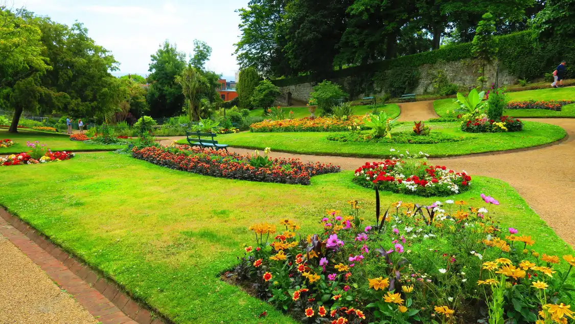 Hotels near Candie Gardens
