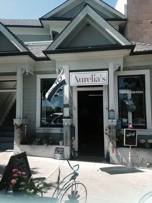 Hotels near Aurelia's Boutique PG
