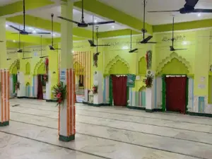 Sunni Masjid Itwa Bazar