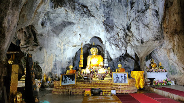 Wat Tham Phra (Buddha Cave Temple)