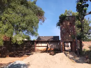 ຄ້າຍເກົ່າທະຫານຝຮັ່ງ Fort Carnot