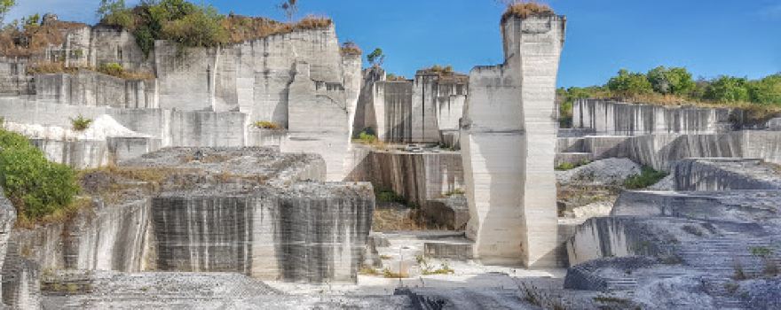 White Stone Sumenep