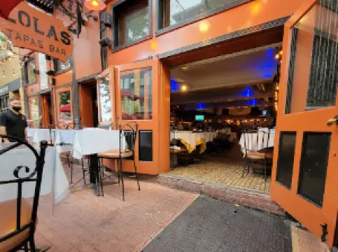 Lola's Tapas - Wine Bar
