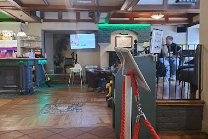 Cusacks Bar at Hayes Hotel