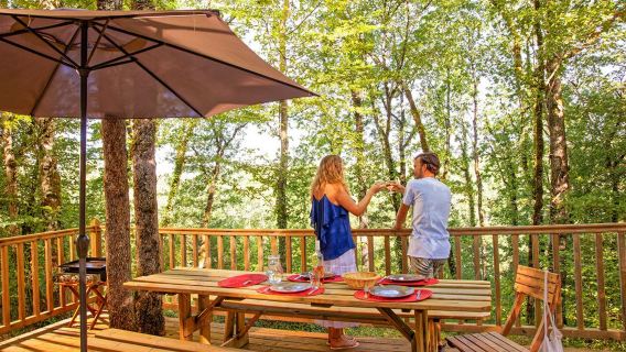 Camping "Domaine de la Paille Basse"