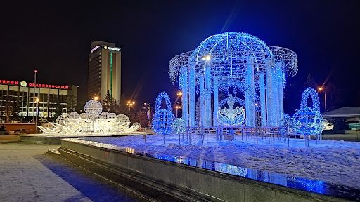 Teatral'naya Ploshchad'
