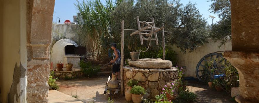 DHERYNIA FOLKLORIC MUSEUM-ΛΑΟΓΡΑΦΙΚΟ ΜΟΥΣΕΙΟ ΔΕΡΥΝΕΙΑΣ