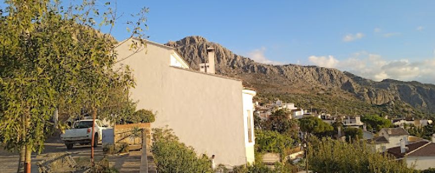 Plaza San Anton, Benaocaz