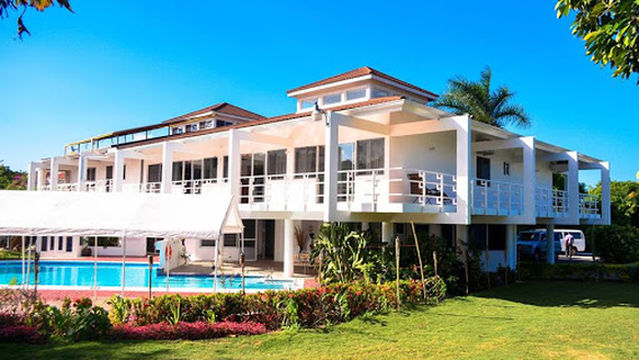 Nature's Bliss Jamaica - Lifestyle Center