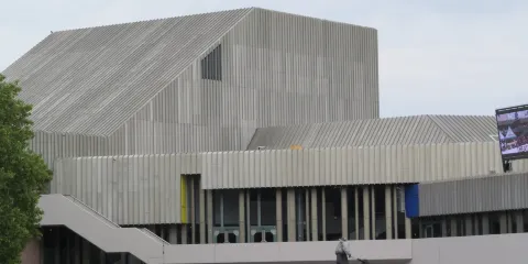 卡爾斯魯厄巴登國家劇院