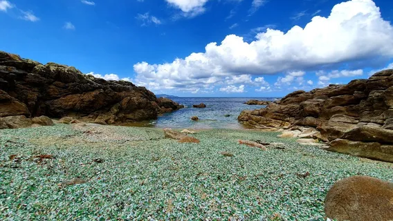 Playa de los Cristales