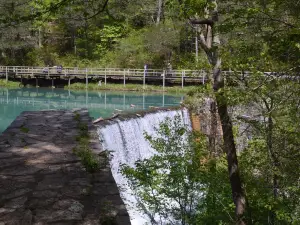ブランチャード・スプリングス保養地