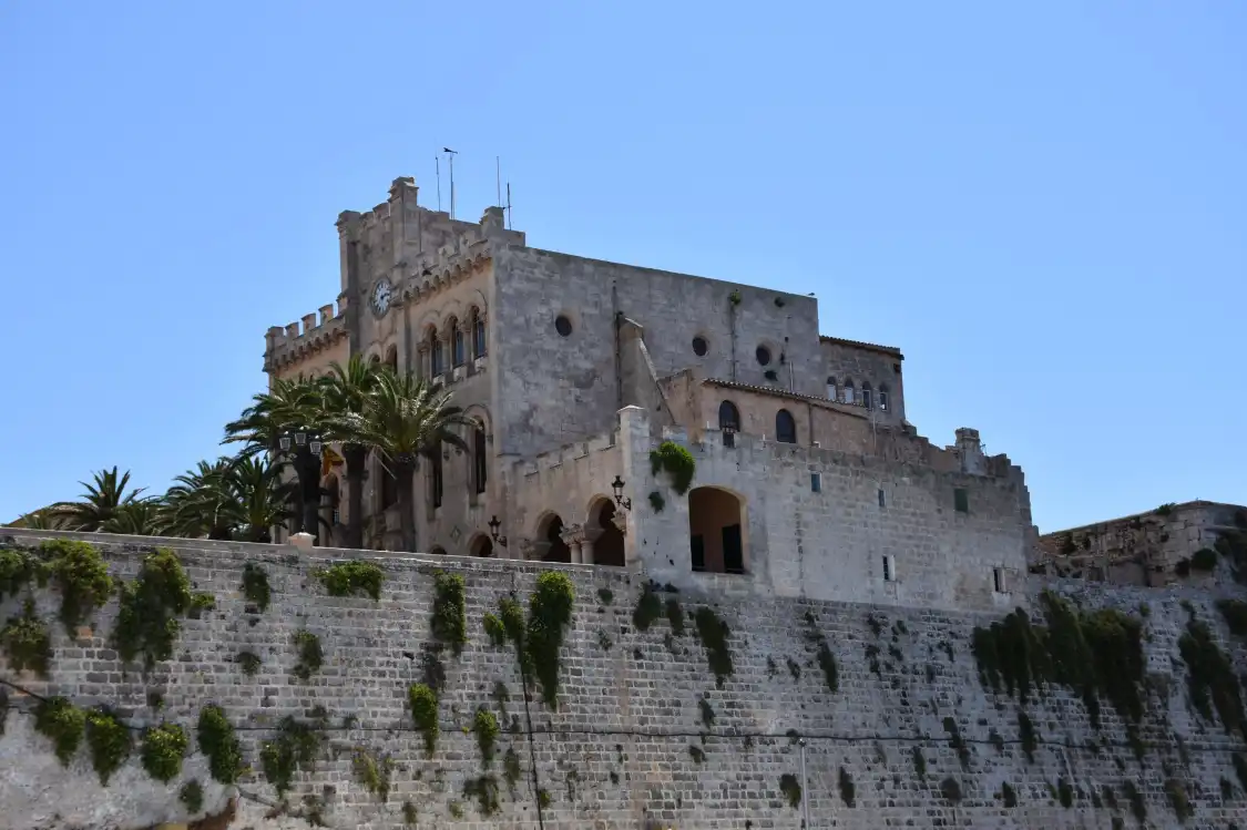 Các khách sạn gần Municipal Museum of Ciutadella des Bastio de sa Font