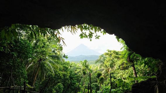 Hoyop-hoyopan Cave