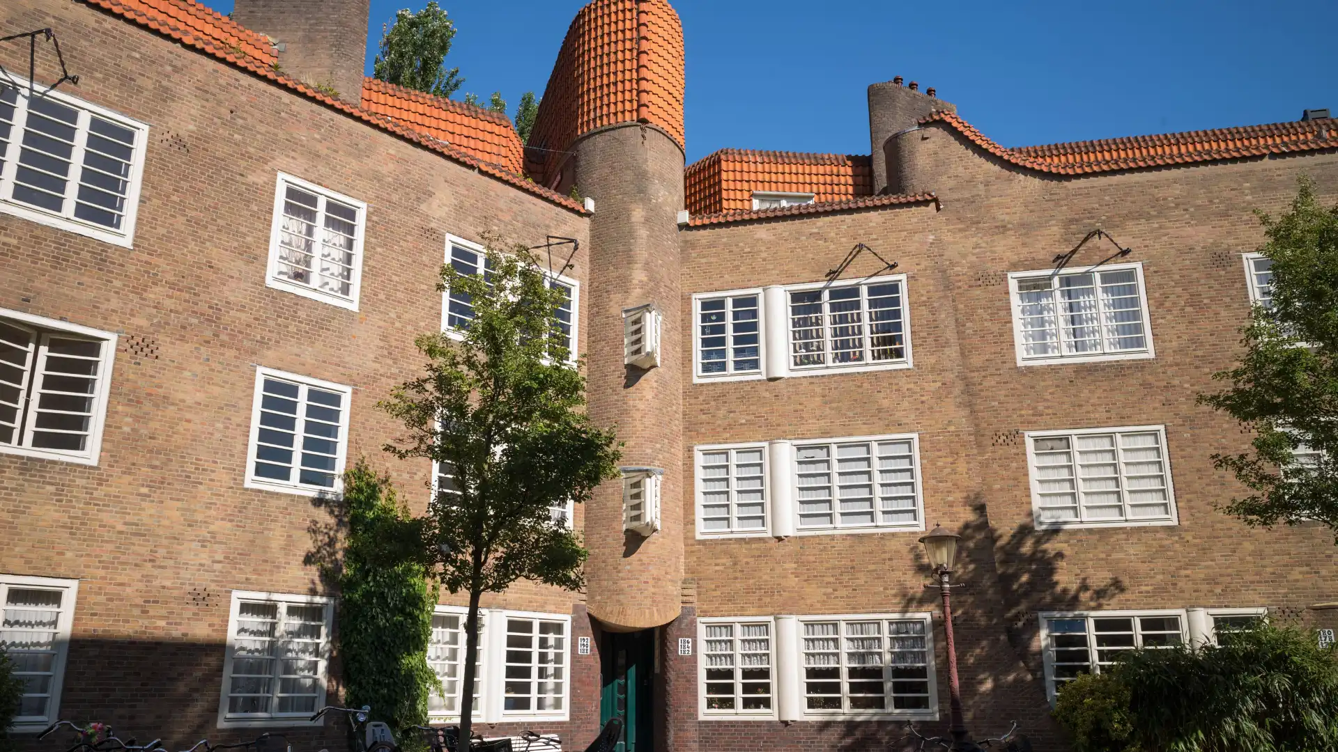 Hotels near Bezoekerscentrum De Dageraad