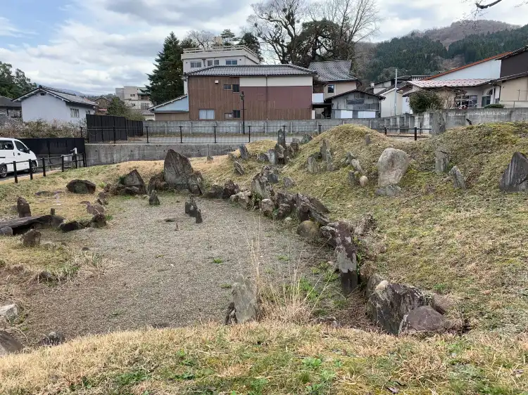 Hotels near Sanrakutei Garden