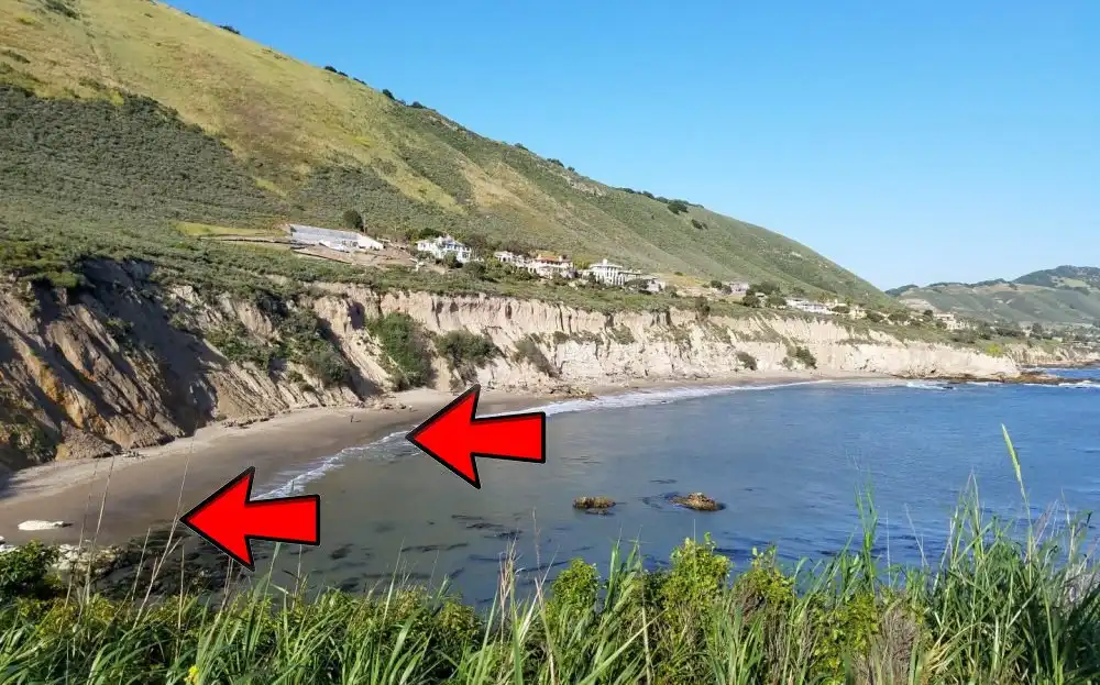 Hotels near Pirates Cove Beach