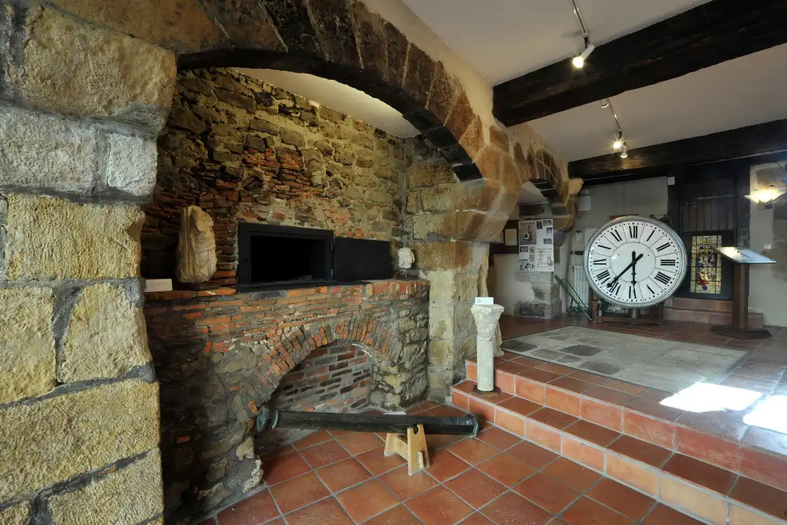 Hotels near Museum municipal des Fours Banaux