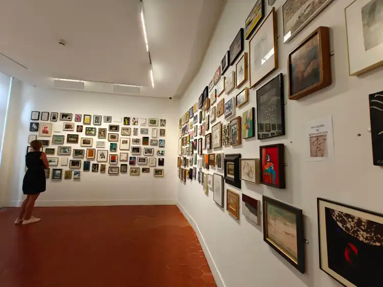 Các khách sạn gần Hyacinthe Rigaud Museum