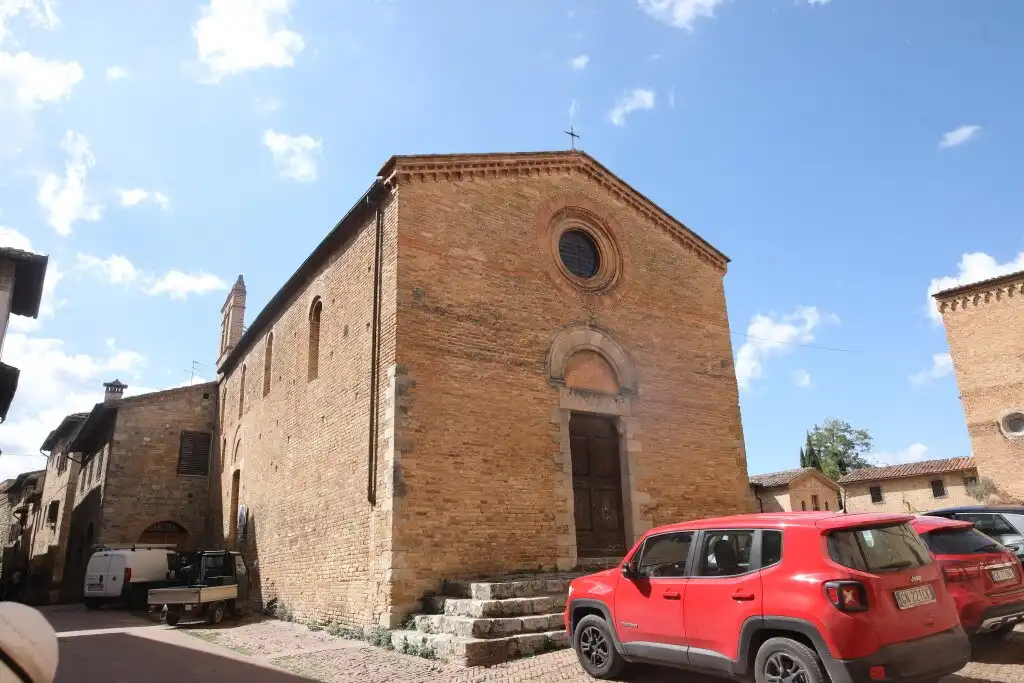 Hotel in zona Chiesa di San Pietro in Forliano