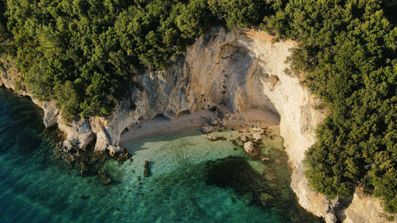 Dessimi Boats Lefkada