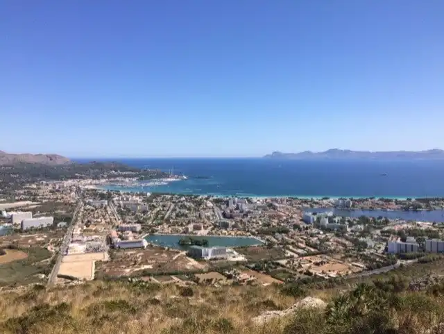 Hotels near Puig de Sant Marti