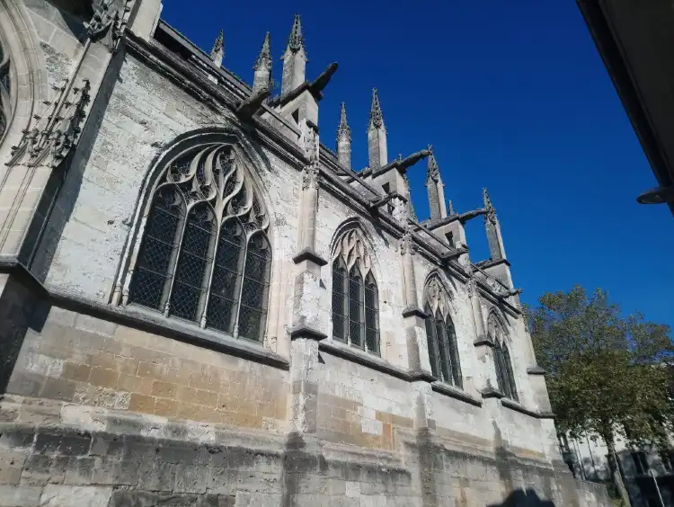 Hotels near Eglise Saint-Jacques a Lisieux
