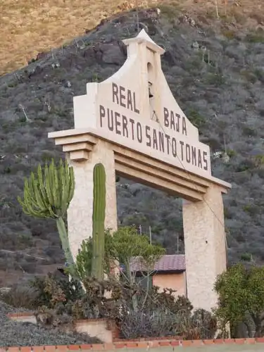 Hotels near Arco de la Campanita