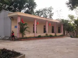 Xuan Son Commune People's Committee