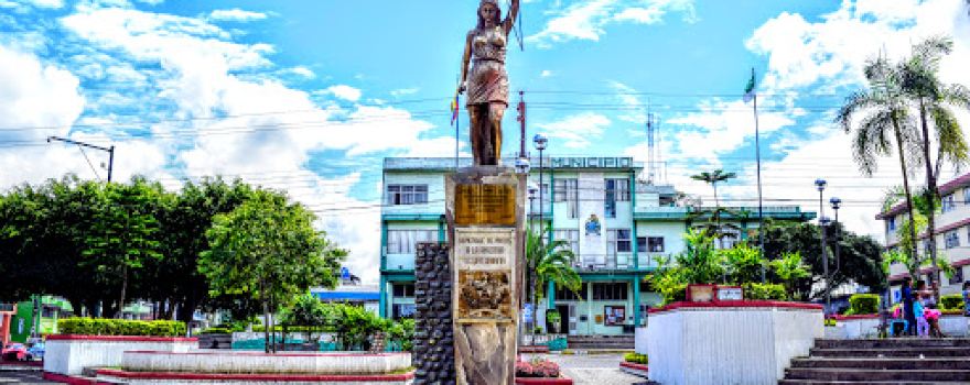 Parque Central De Macas