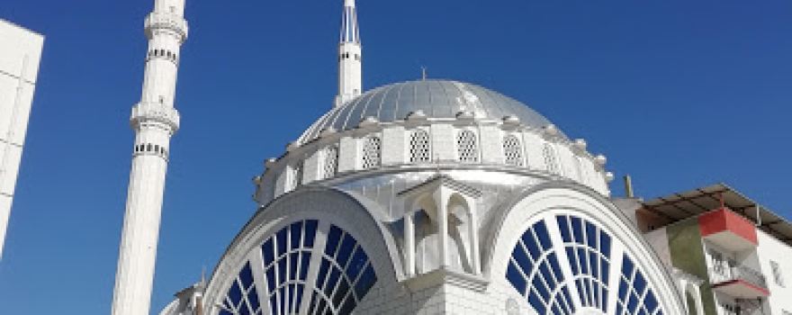 Selendi Kent Meydanı & Şelale