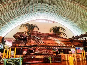 Wat Pa Khao Lom