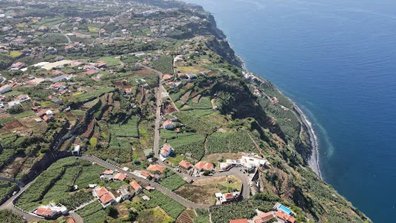 Miradouro do Vale e Cova do Pico