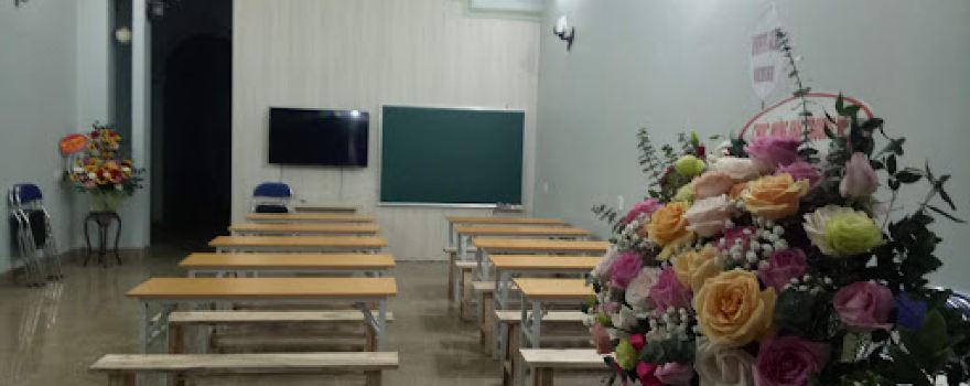 Đền Bà Hoàng Thị Loan-thân Mẫu Bác Hồ