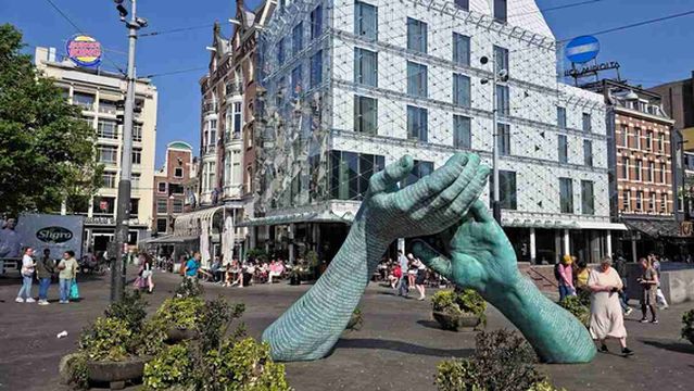 Leiden Square (Leidseplein)