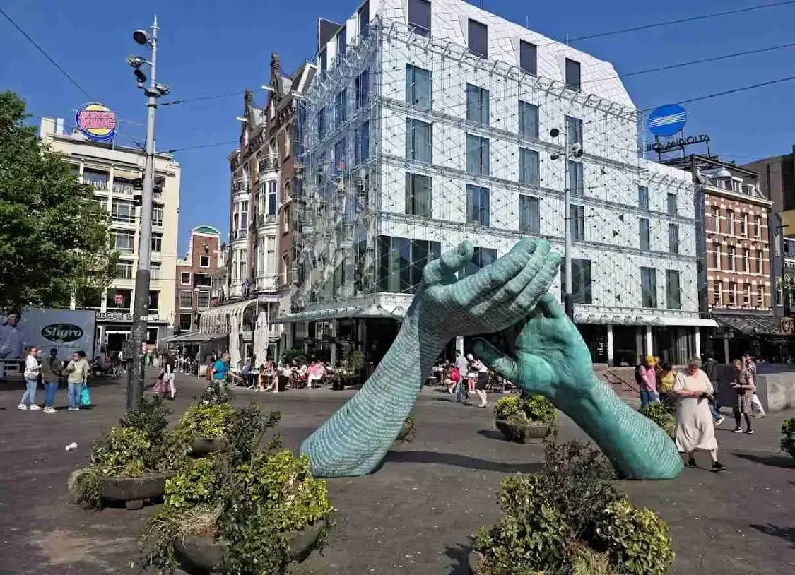 Các khách sạn gần Leiden Square