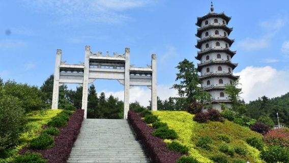 Anhua Wanfushan Tourist Scenic Area