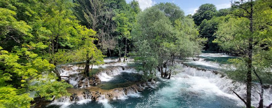 Great Una Waterfalls