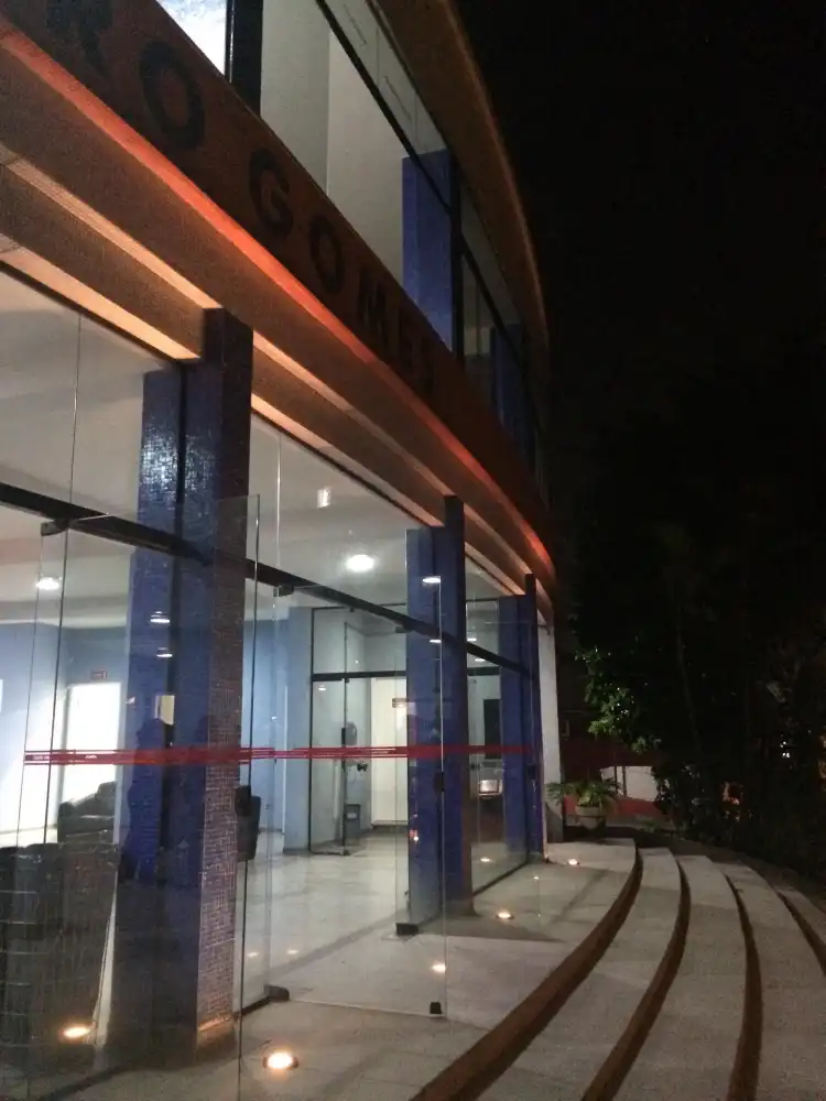 Hotels near Lauro Gomes Theater