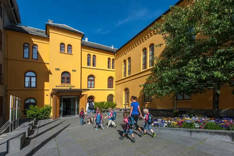 NTNU University Museum周辺のホテル