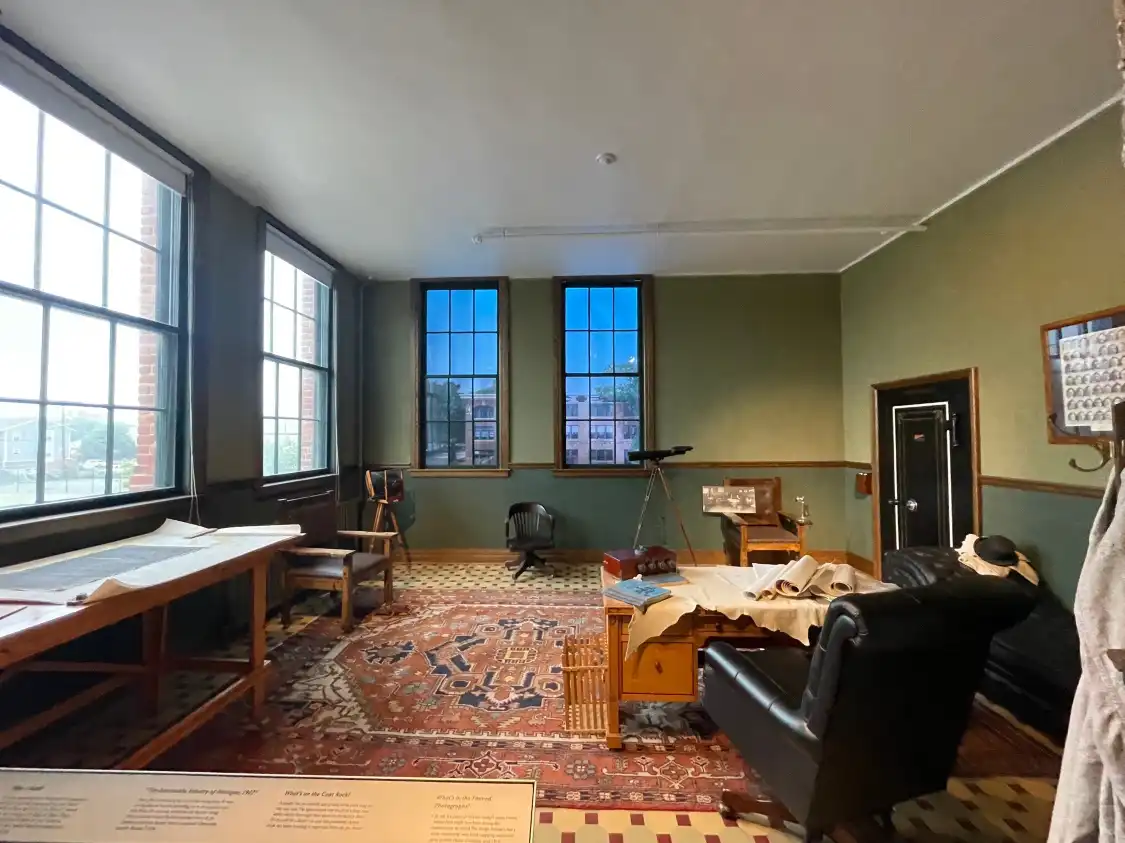 Hotels near Ford Piquette Avenue Plant Museum