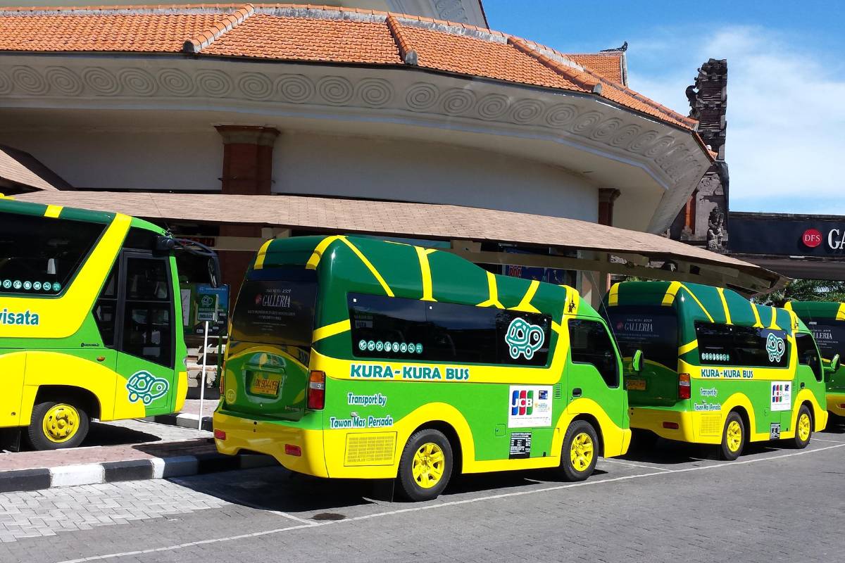 Kura-Kura Bus