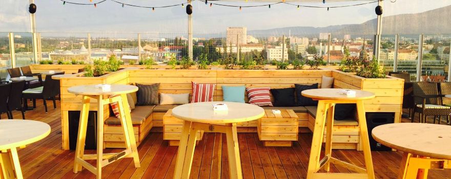 LUFT 360° rooftop bar