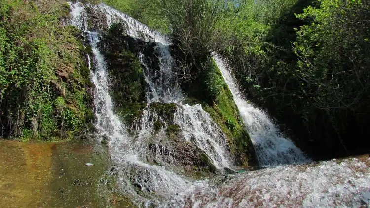 Hotels in Civril