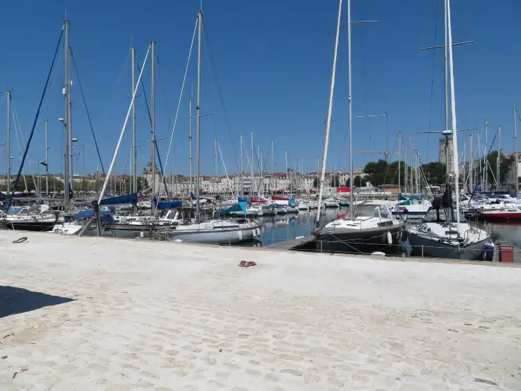 Hotels near Espace Encan